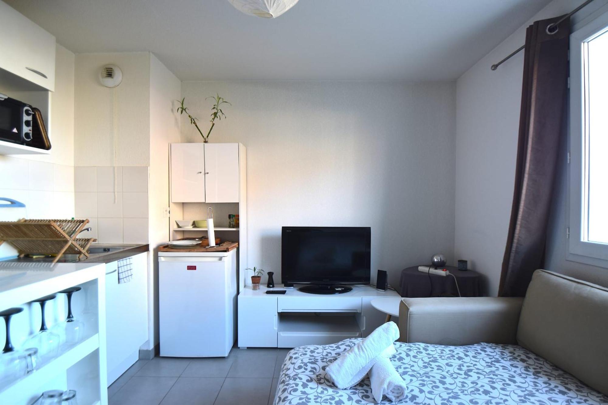 Studio Gare St Roch 1Er Etage - Air Rental Montpellier Kültér fotó